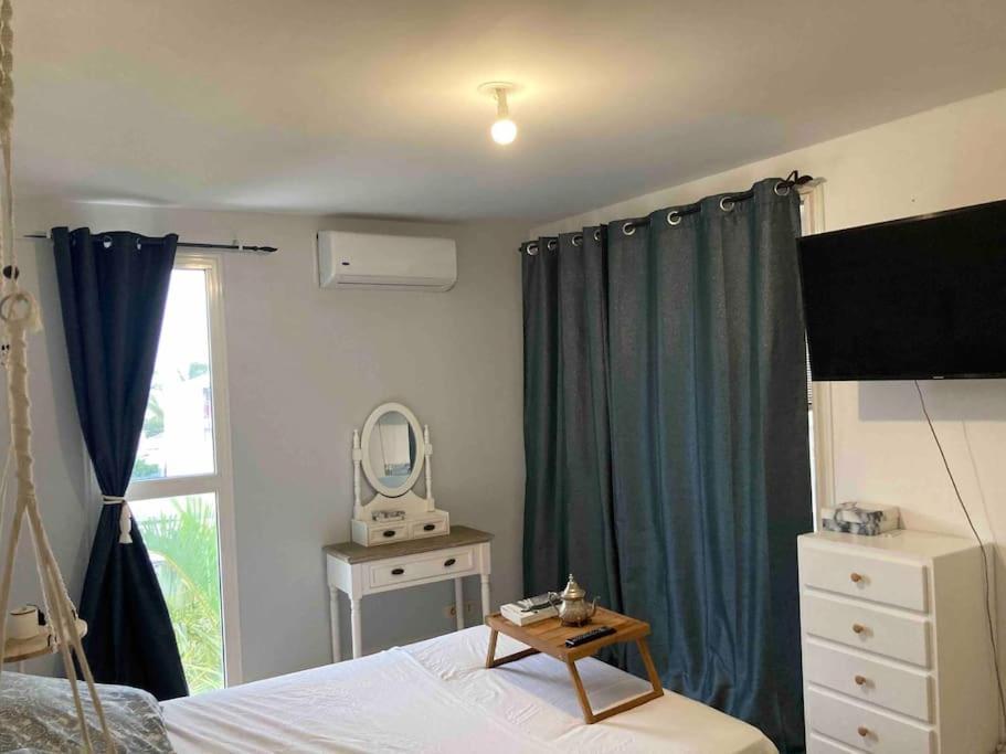 Terre Sainte : Charmant Appart 5 Min De La Plage Apartment Exterior photo